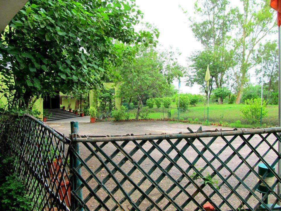 Hotel Bharatpur Ashok 外观 照片