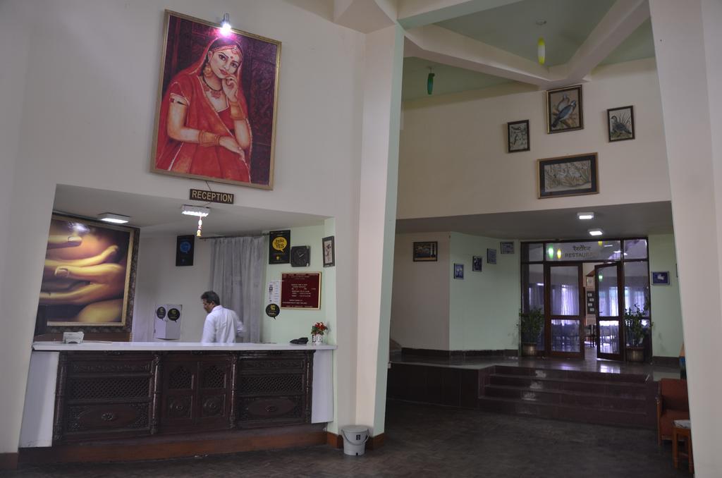 Hotel Bharatpur Ashok 外观 照片
