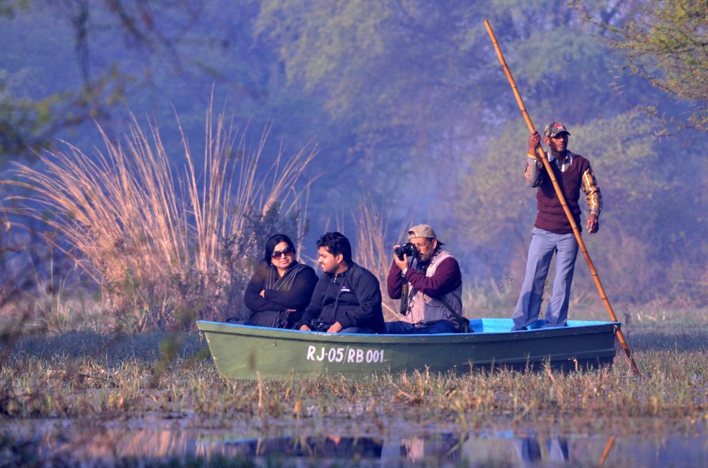 Hotel Bharatpur Ashok 外观 照片