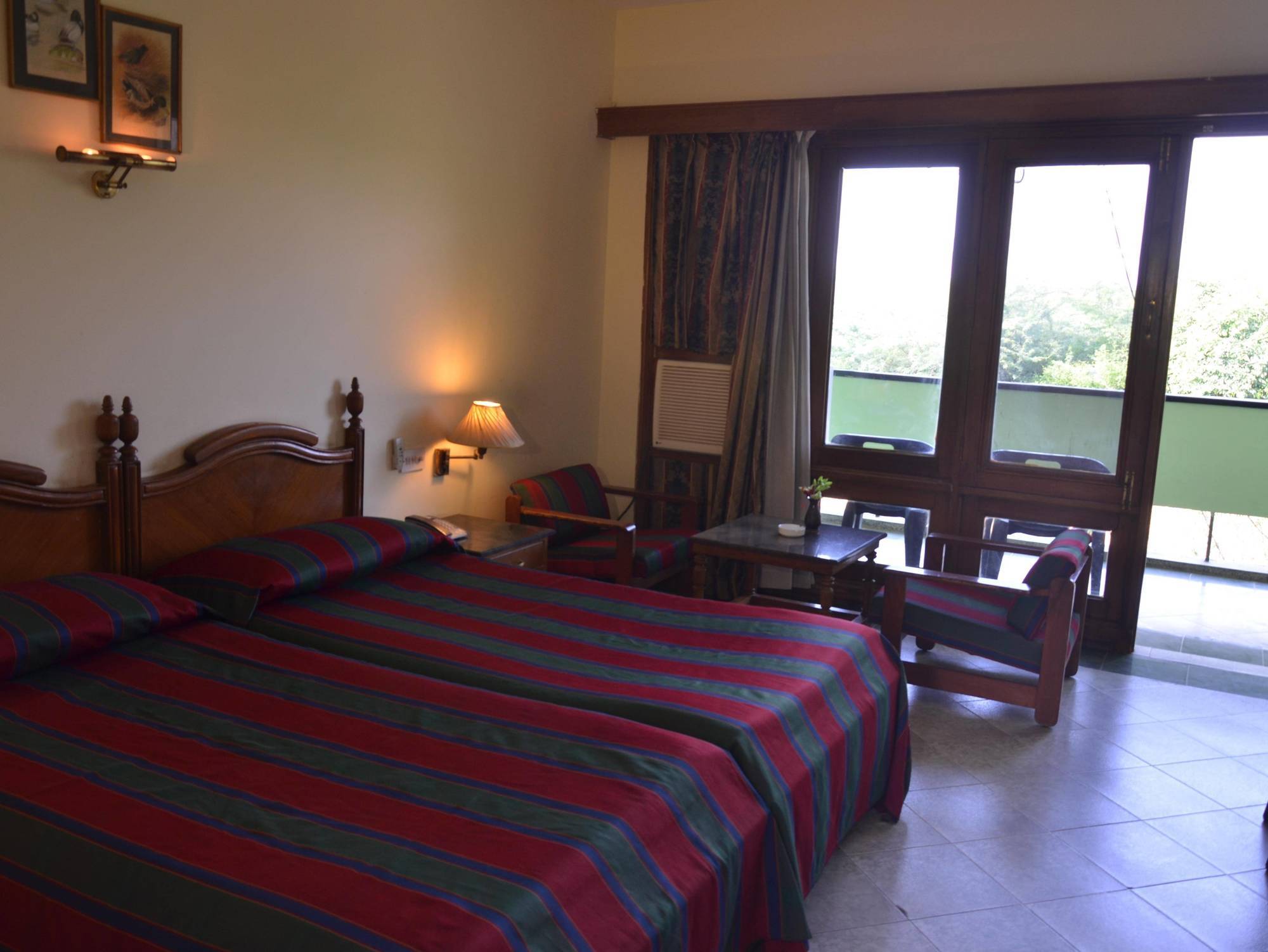 Hotel Bharatpur Ashok 外观 照片